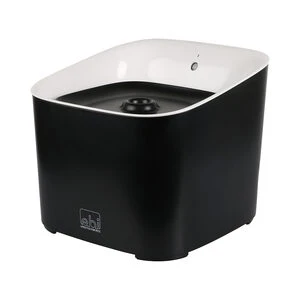 Ebi Manoa Drinkfontein – 3 Liter – 20,5 X 20,5 X 18cm – Zwart/wit